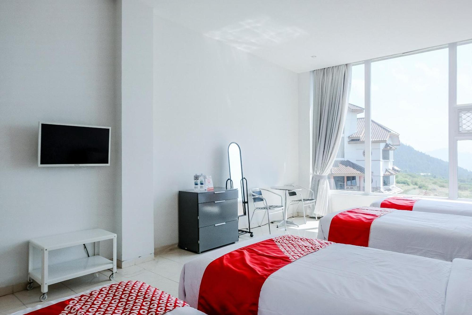 OYO 1194 Villa Bukit Panderman Residence Batu  Dış mekan fotoğraf