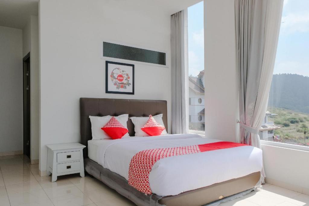 OYO 1194 Villa Bukit Panderman Residence Batu  Dış mekan fotoğraf