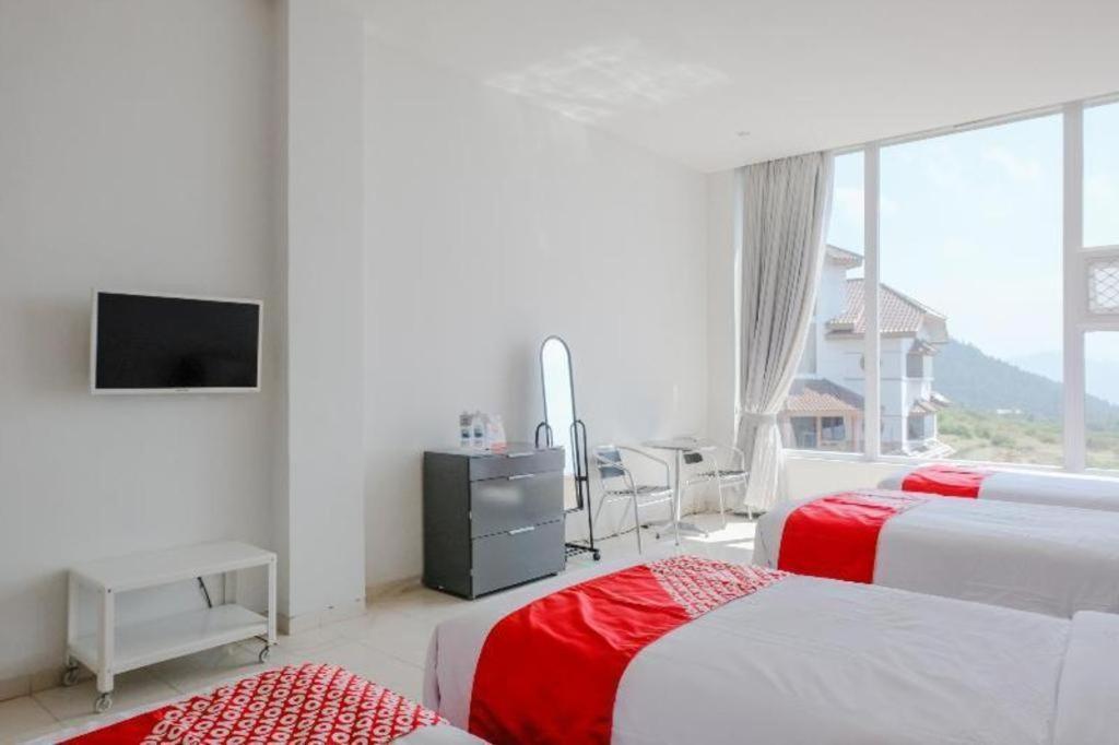 OYO 1194 Villa Bukit Panderman Residence Batu  Dış mekan fotoğraf