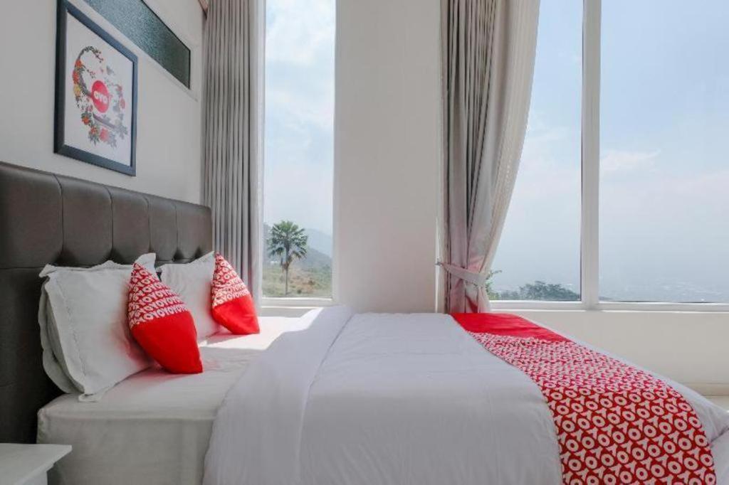 OYO 1194 Villa Bukit Panderman Residence Batu  Dış mekan fotoğraf