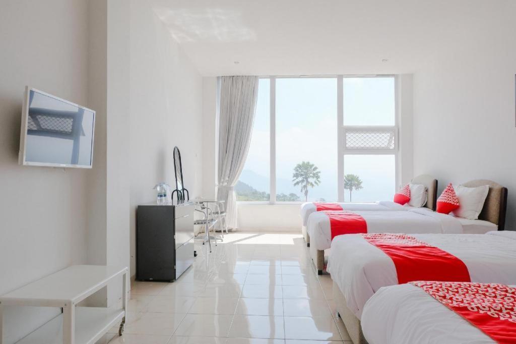 OYO 1194 Villa Bukit Panderman Residence Batu  Dış mekan fotoğraf