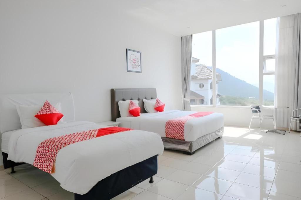 OYO 1194 Villa Bukit Panderman Residence Batu  Dış mekan fotoğraf