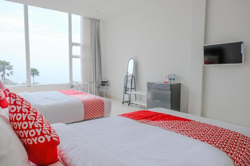 OYO 1194 Villa Bukit Panderman Residence Batu  Dış mekan fotoğraf